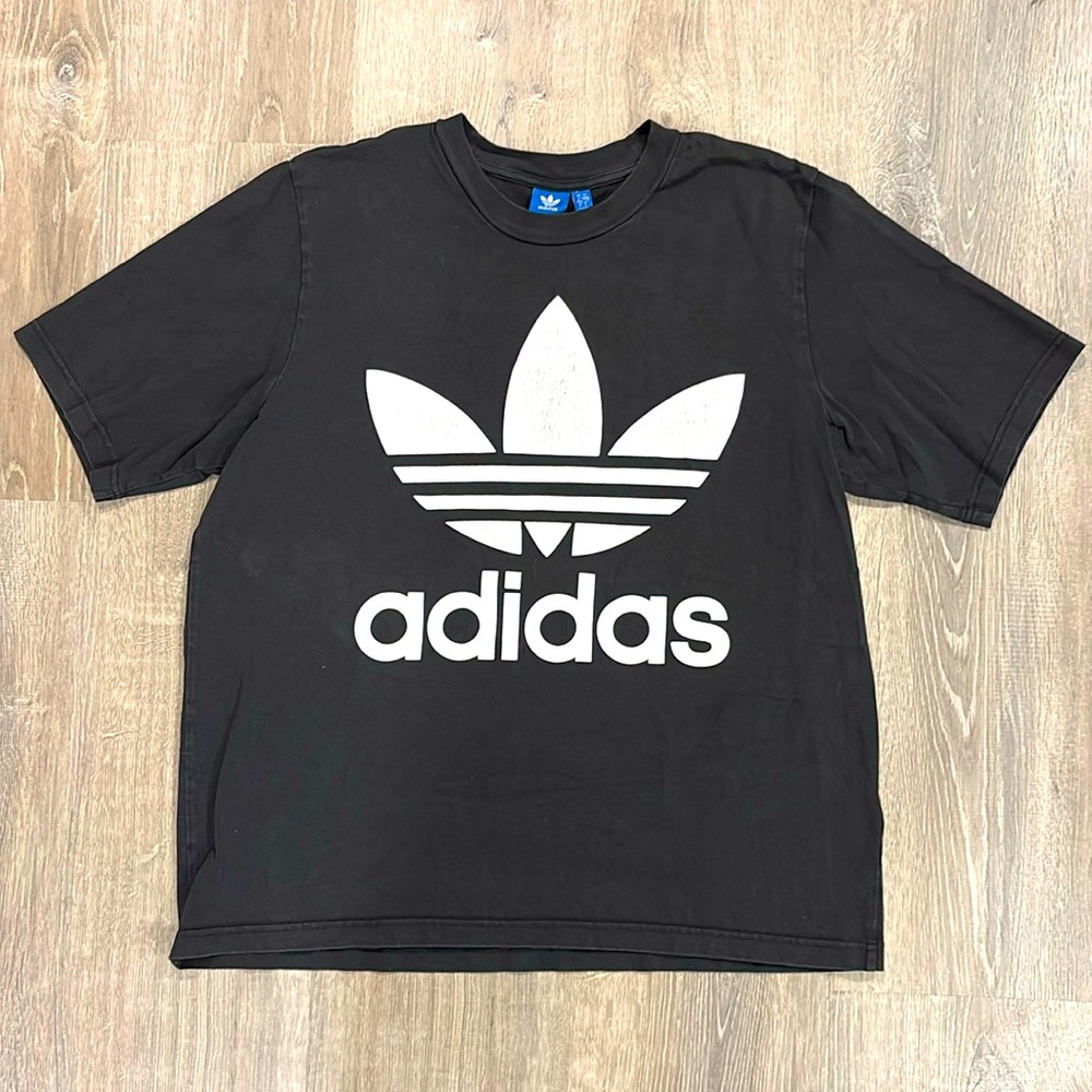 Mens Adidas Heavyweight Boxy Fit Logo Tee Shirt